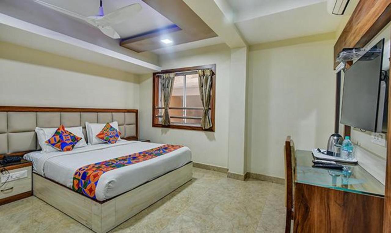 Fabhotel Central Palace Chennai Eksteriør billede