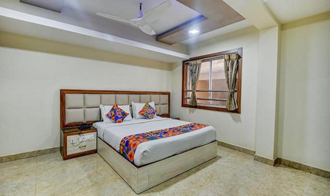 Fabhotel Central Palace Chennai Eksteriør billede